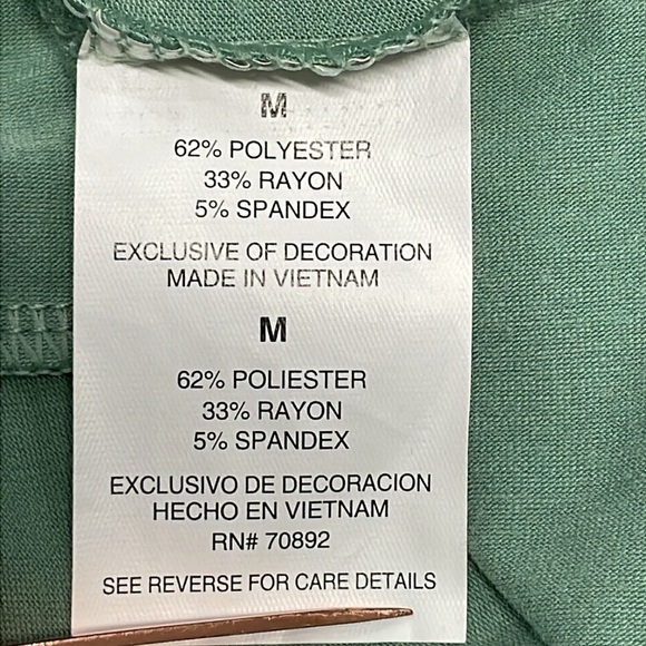 NWT Apana Yoga Long Sleeve Top Back Cutout and Twist Detail Feldspar Green M - Picture 11 of 16